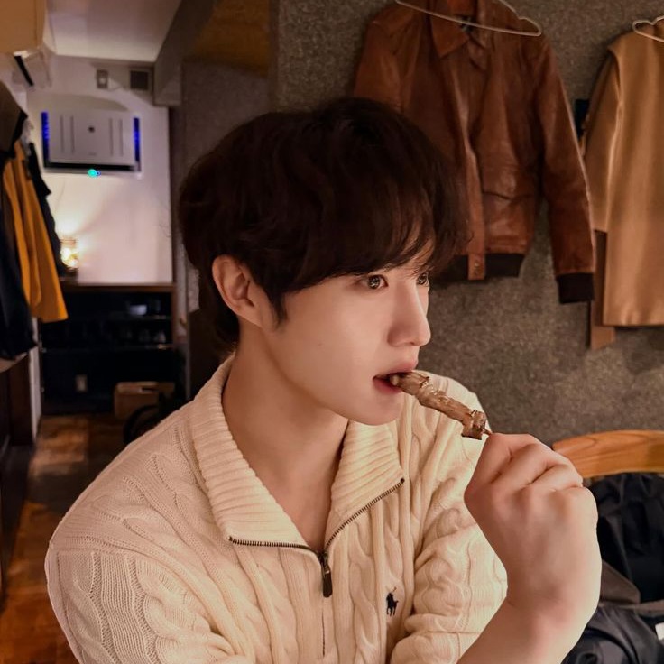 Behind-the-scenes cut of Hyunsuk (CIX)