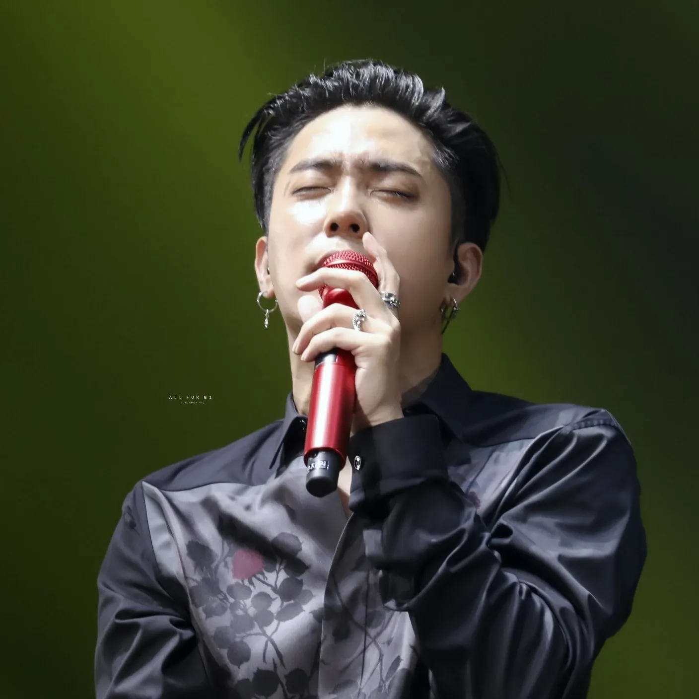 Recent activity shot of Eun Jiwon (SECHSKIES)