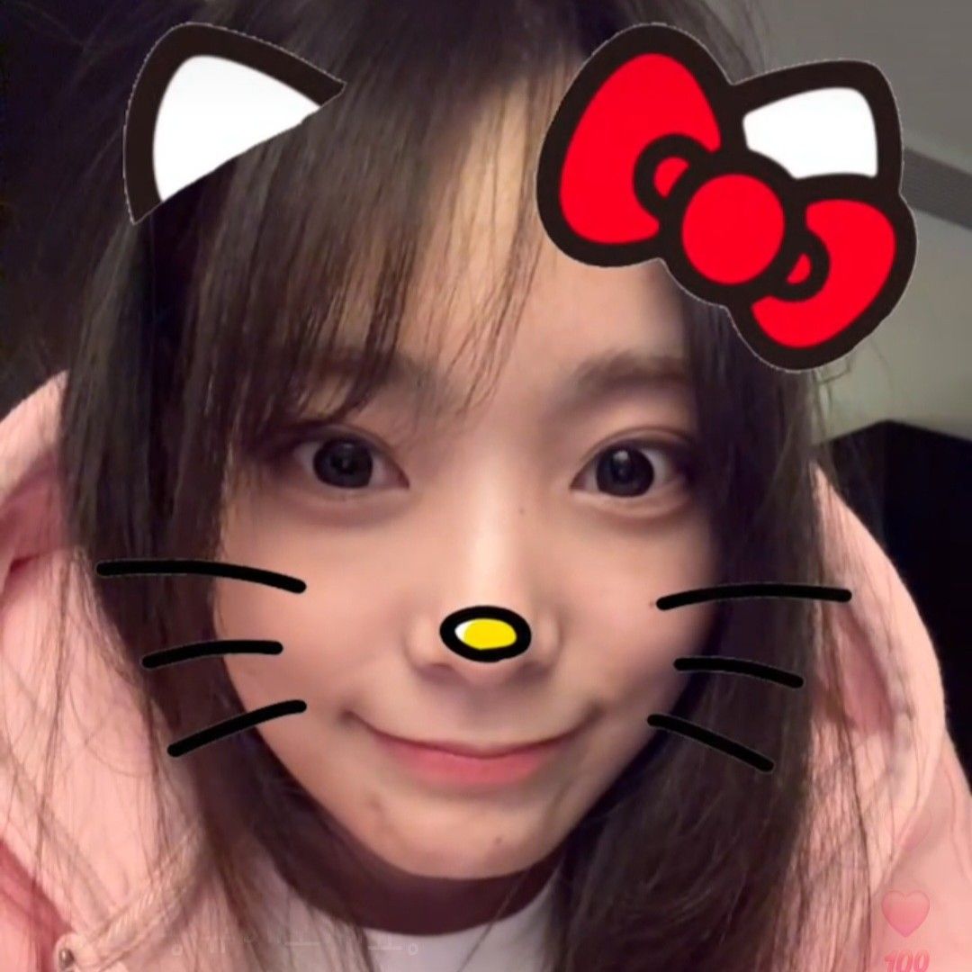 Recent activity shot of QWER