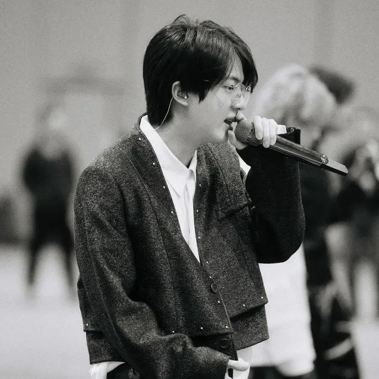 Potret di balik layar Jin (BTS)