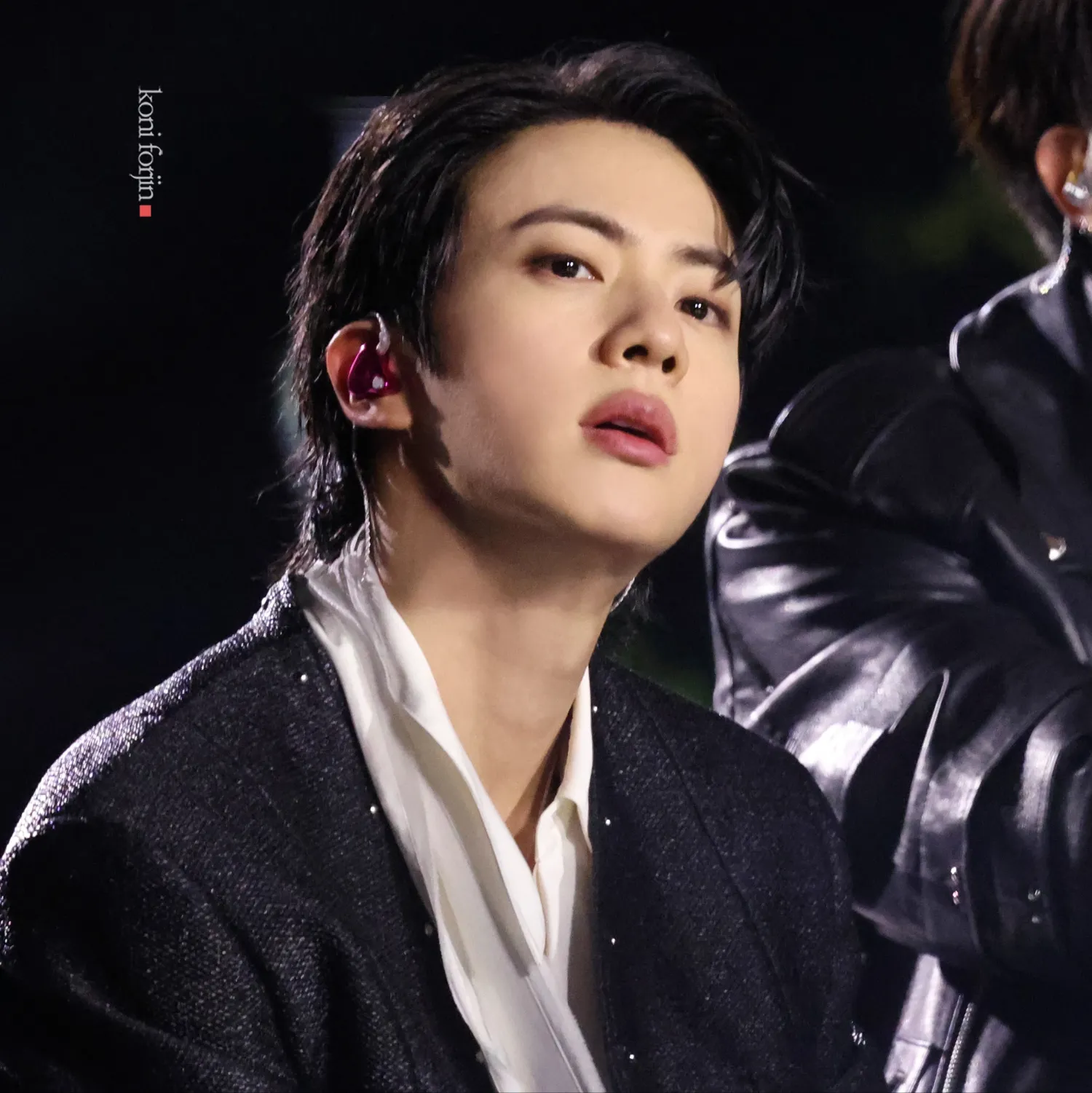 Foto aktivitas terbaru Jin (BTS)