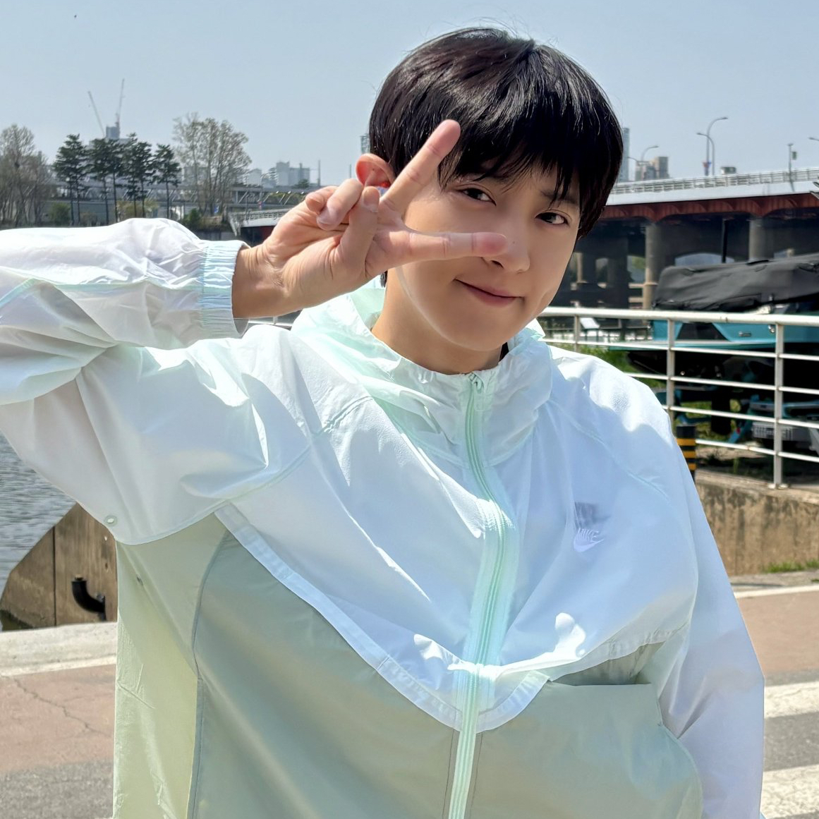 A moment captured by Chanyeol (EXO)'s fan