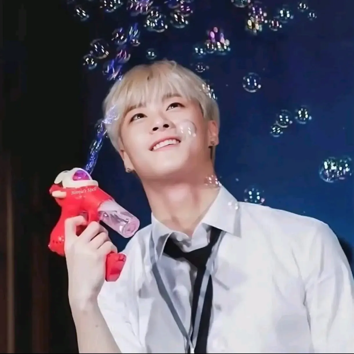 Latest photo of Moonbin (ASTRO)