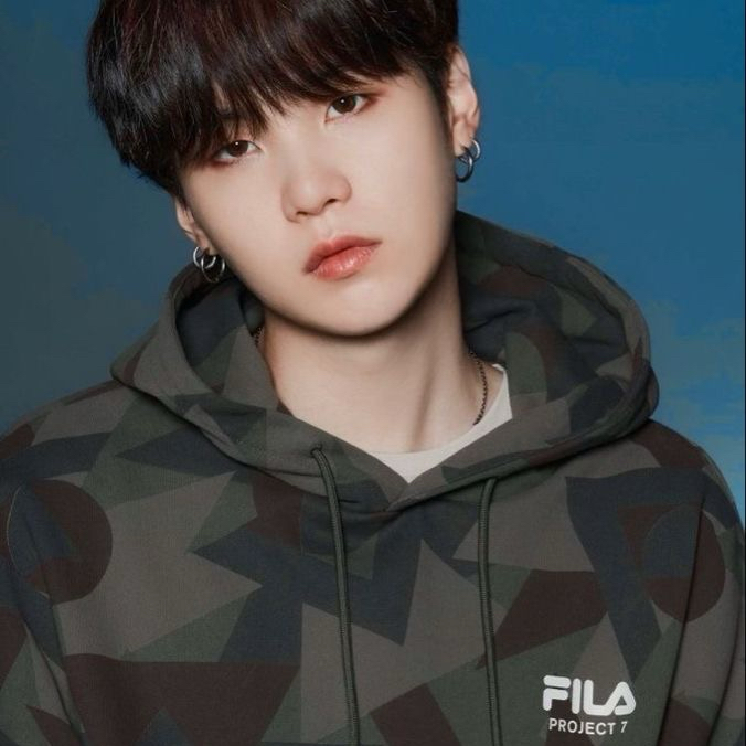 Potret di balik layar SUGA (BTS)
