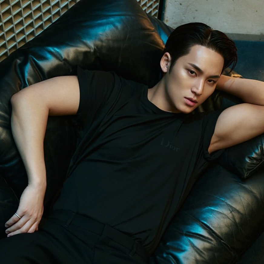 A moment captured by Mingyu (SEVENTEEN)'s fan