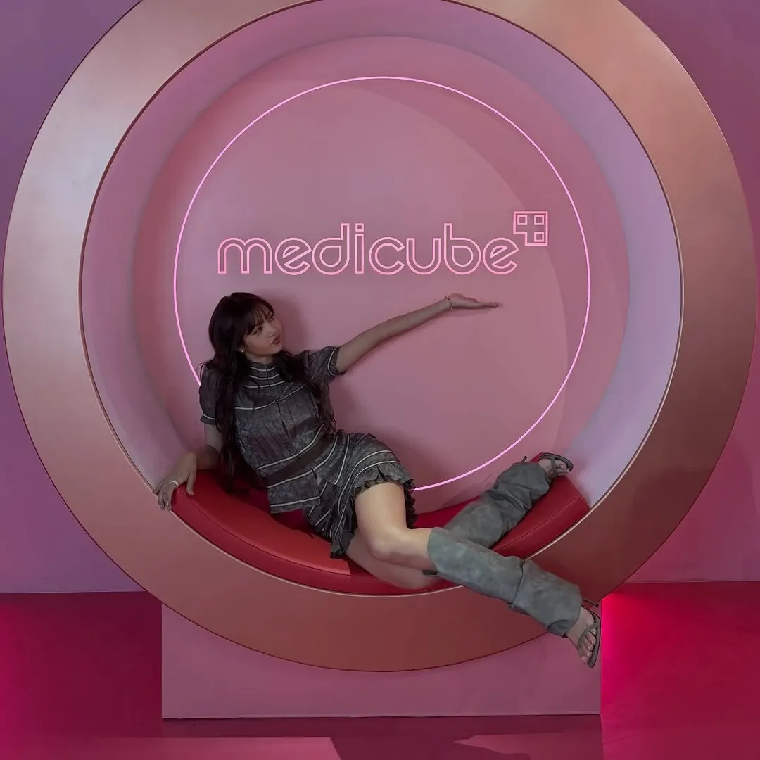 Potret di balik layar Lisa (BLACKPINK)