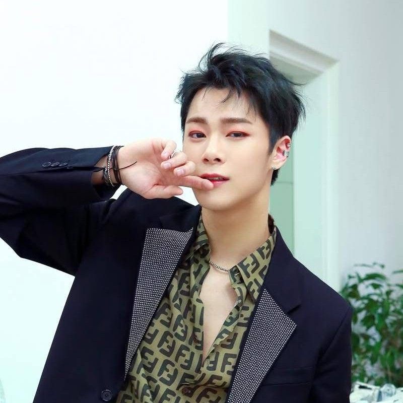 A moment captured by Moonbin (ASTRO)'s fan