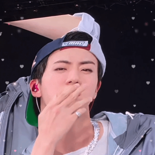 Momen yang diabadikan oleh penggemar Jin (BTS)