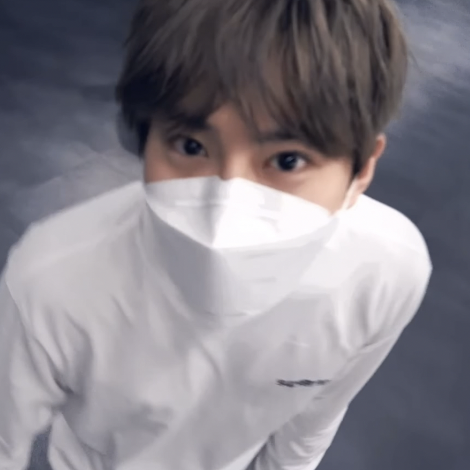 A moment captured by Suho (EXO)'s fan