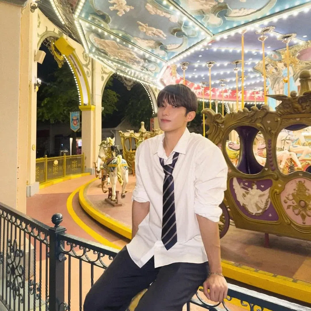 Momen yang diabadikan oleh penggemar DK (SEVENTEEN)