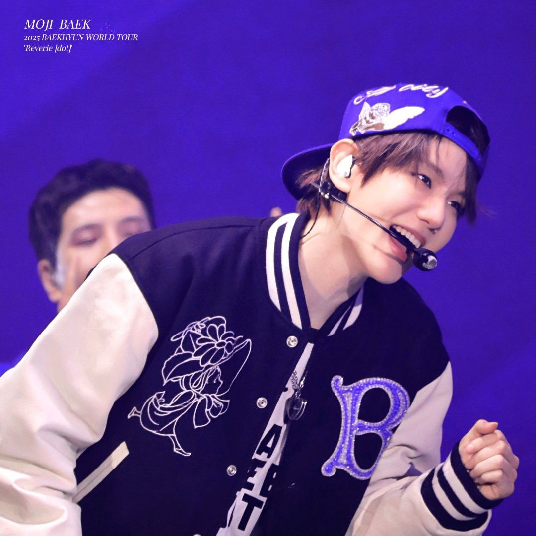 伯賢 (EXO)粉絲拍下的瞬間