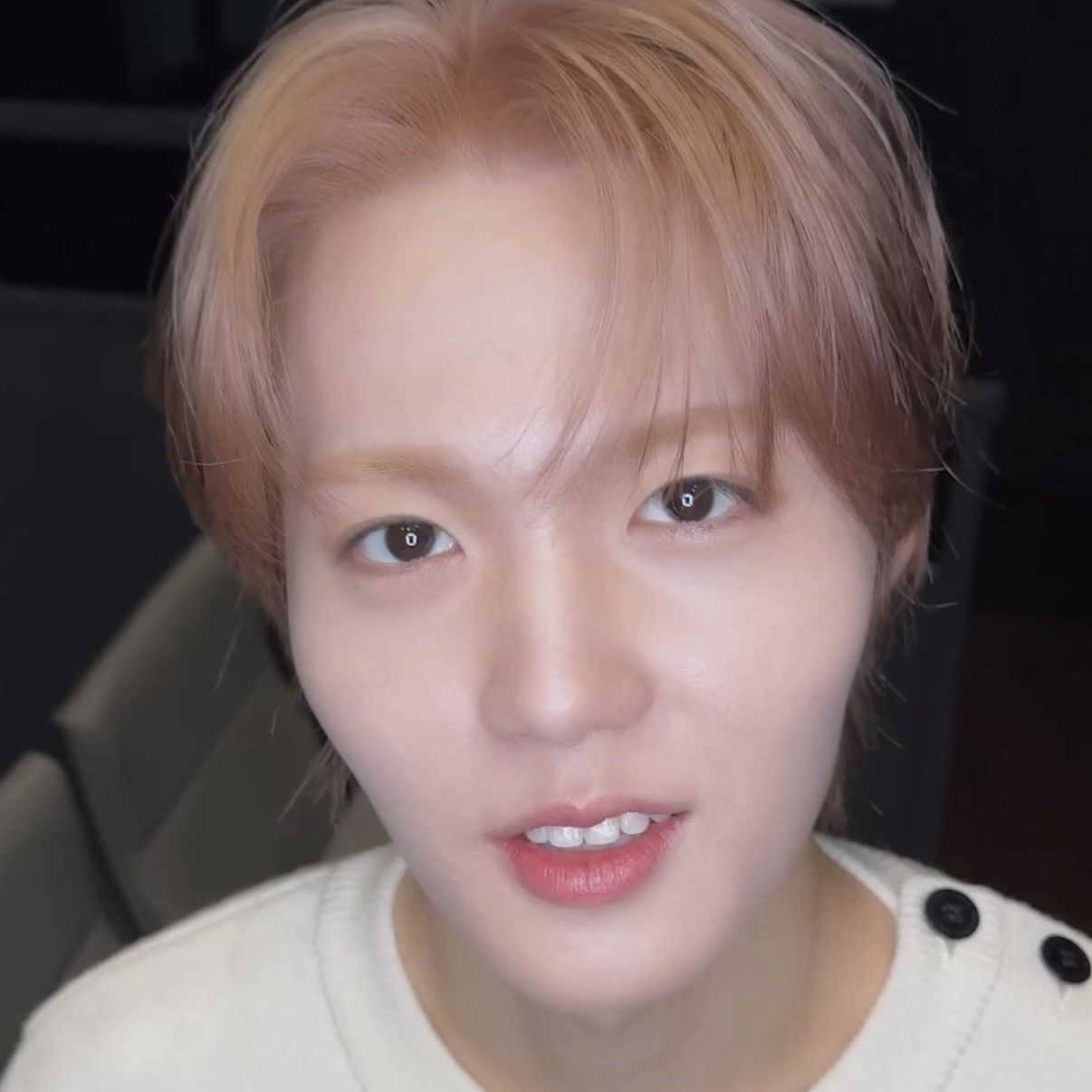 Latest photo of Doyoung (TREASURE)