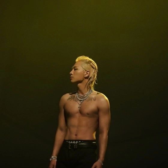 Must-see popular post of 태양 (빅뱅), your favorite