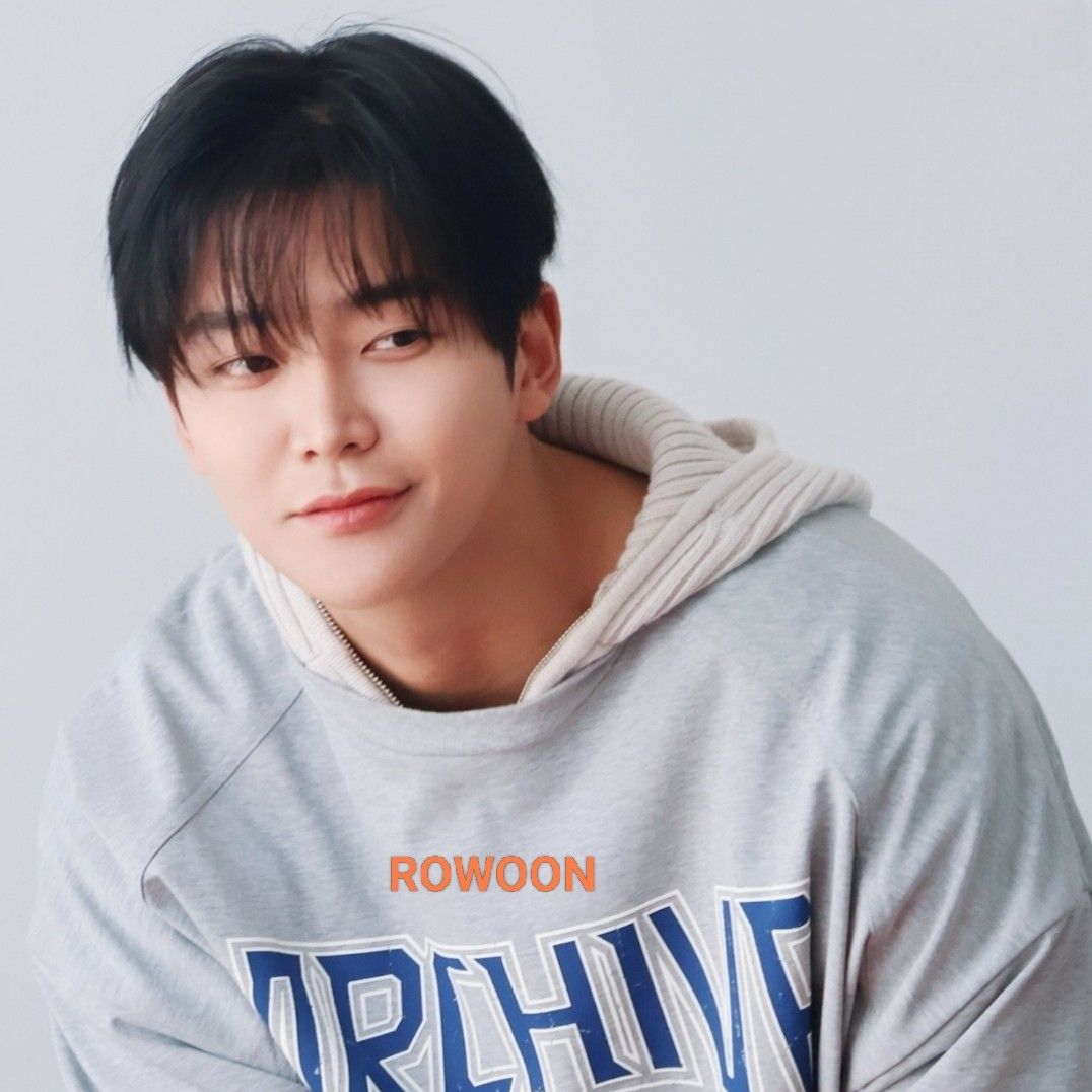 A moment captured by Rowoon's fan