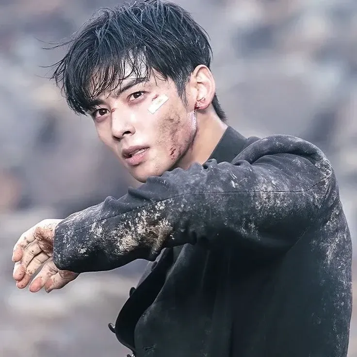 Recent activity shot of Eunwoo (ASTRO)