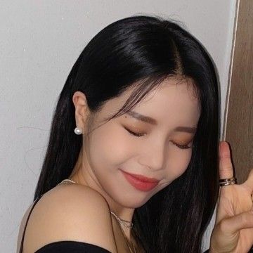 A moment captured by Solar (MAMAMOO)'s fan