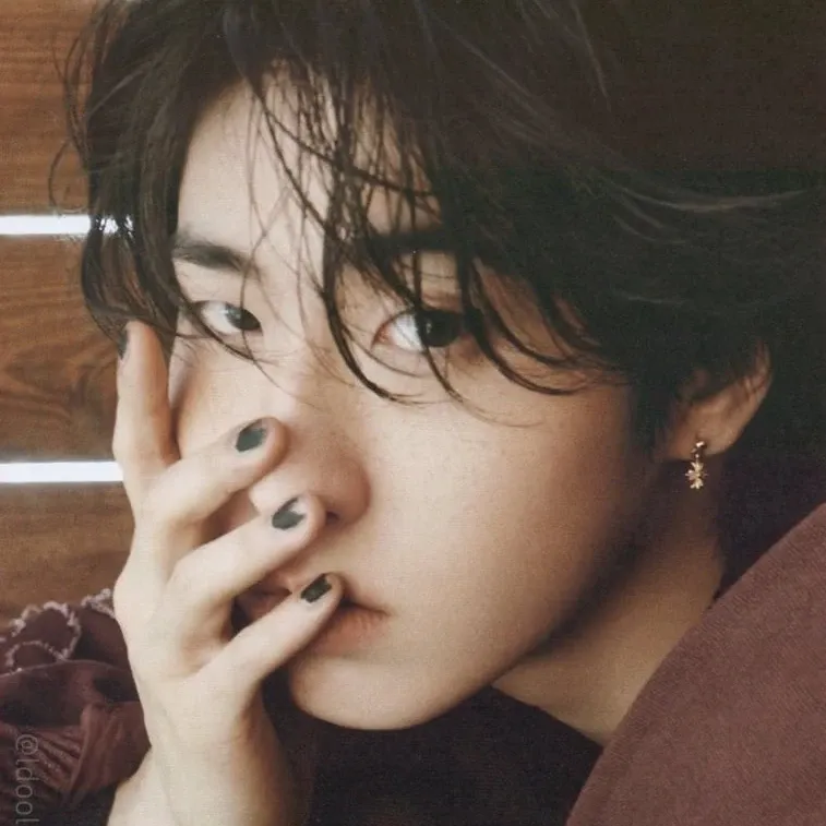 Recent activity shot of HAN (Stray Kids)