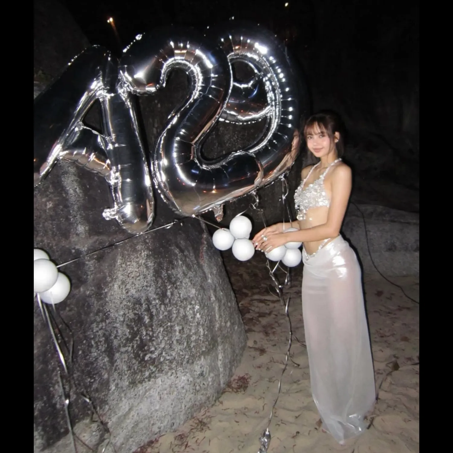 Momen yang diabadikan oleh penggemar Lisa (BLACKPINK)