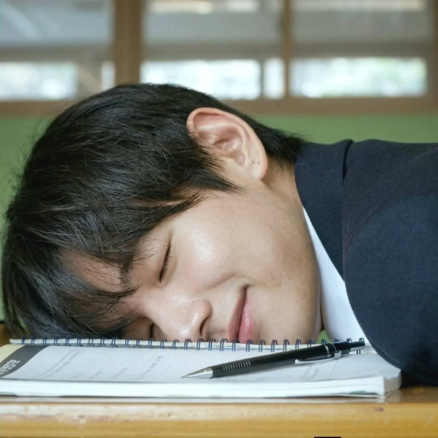 Momen yang diabadikan oleh penggemar V (BTS)