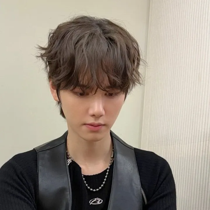 Latest photo of Minhee (CRAVITY)