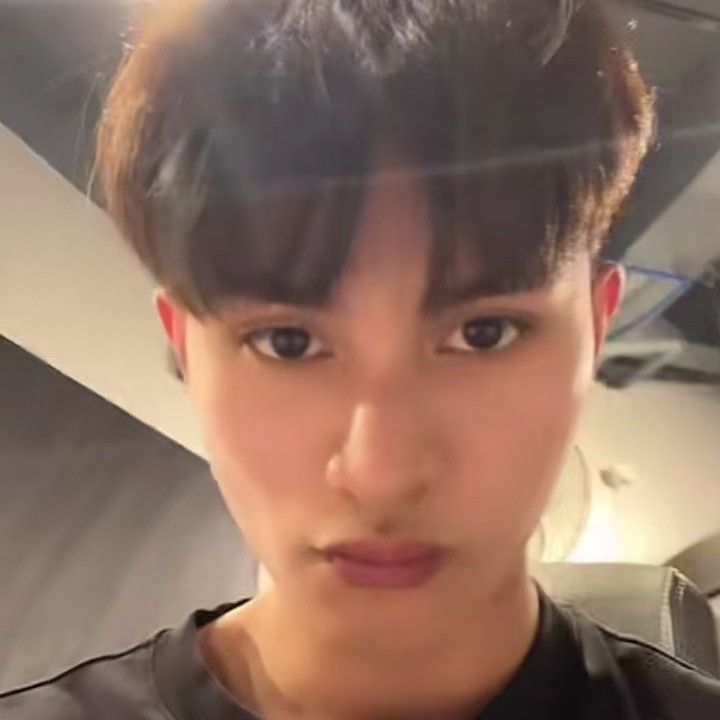 Latest photo of Winston (HORI7ON)