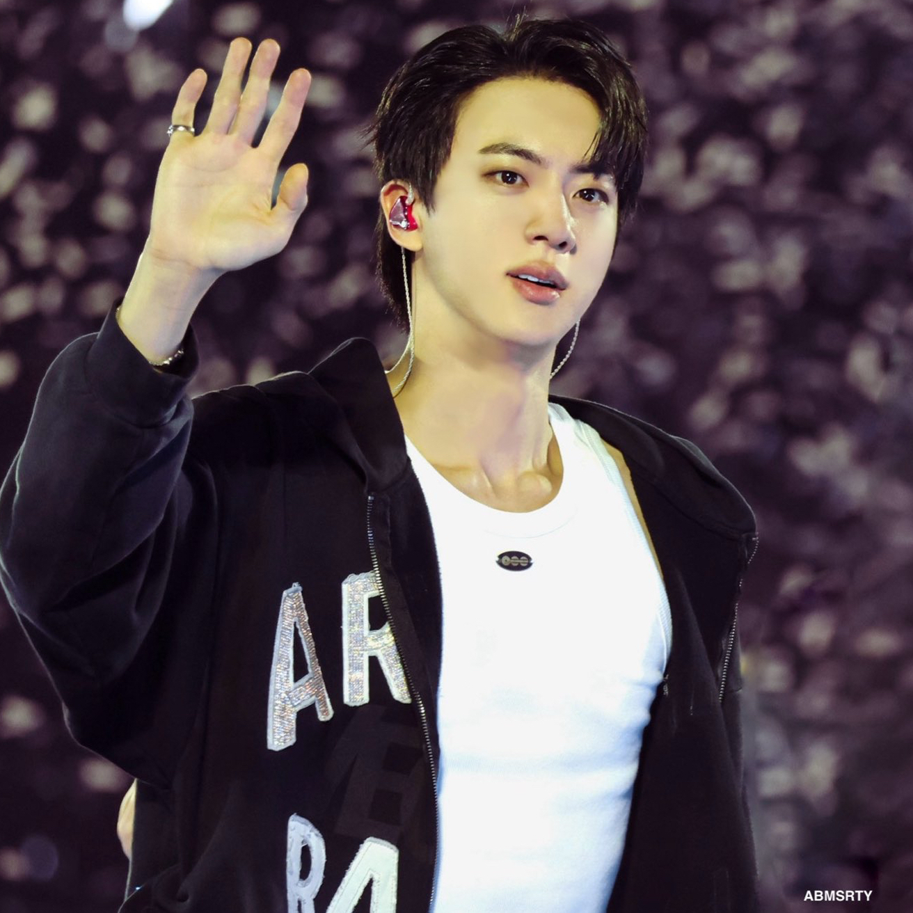 Foto terbaru Jin (BTS)
