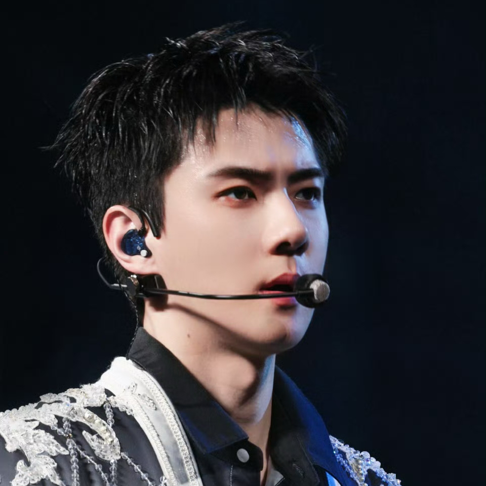 세훈 (EXO) 최근 활동샷