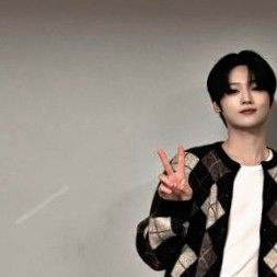 Momen yang diabadikan oleh penggemar WEi