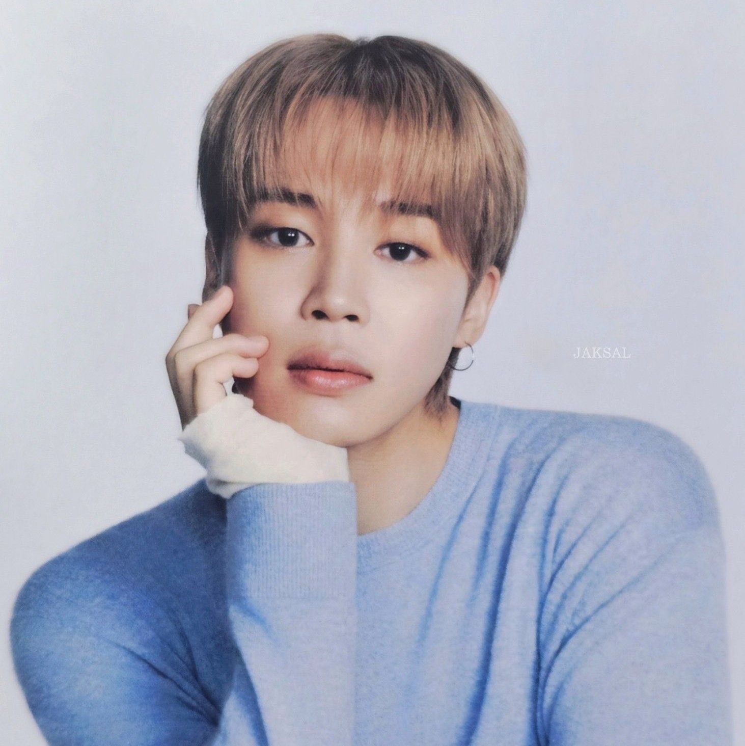 A moment captured by Jimin (BTS)'s fan