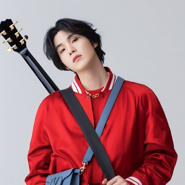 슈가 (방탄소년단)의 최신 사진