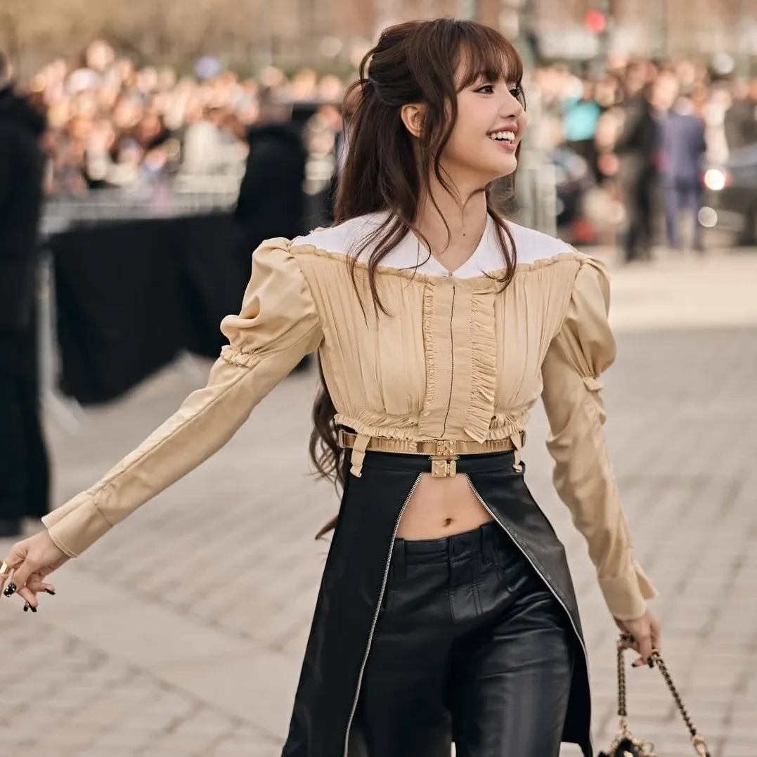 Potret di balik layar Lisa (BLACKPINK)