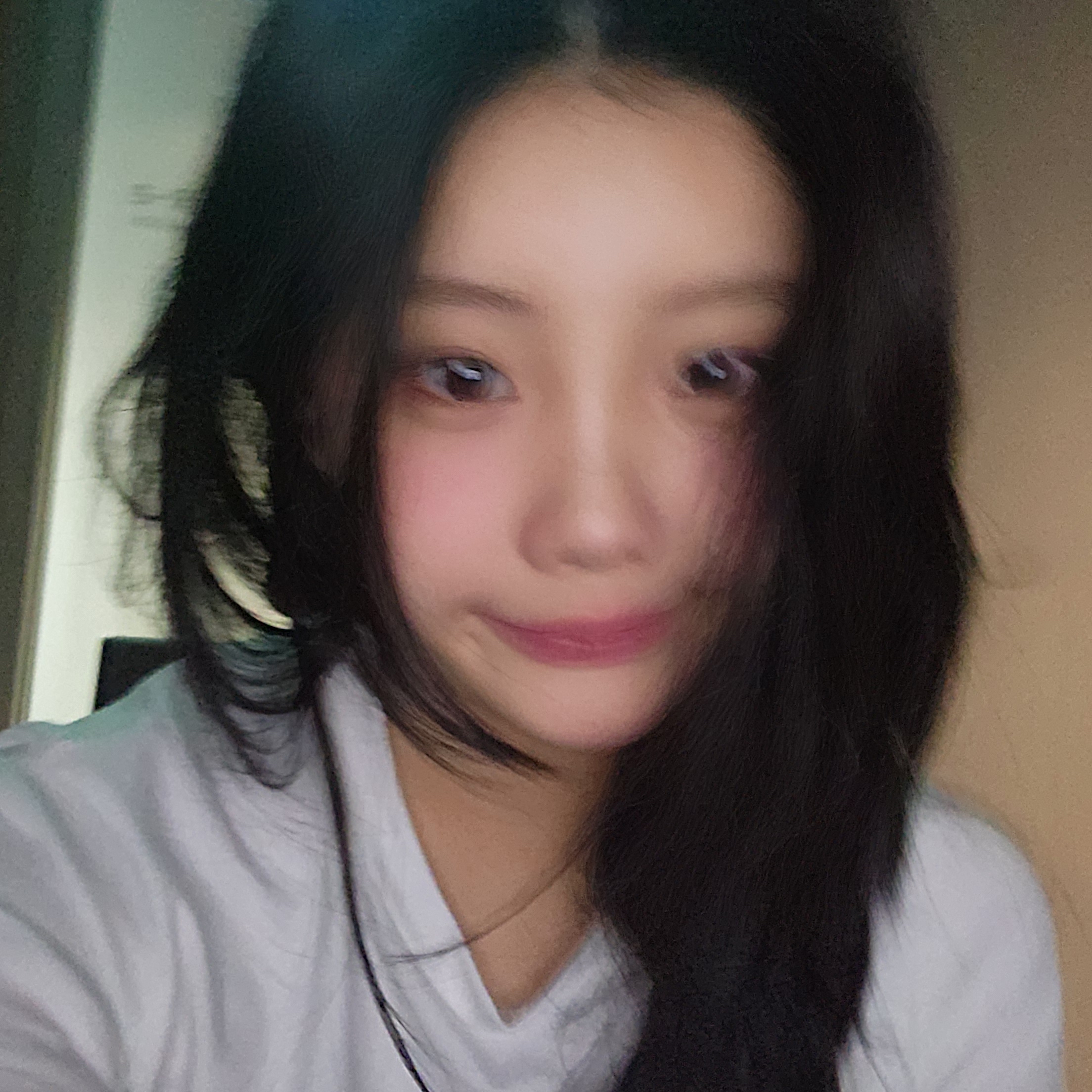 Latest photo of ILLIT