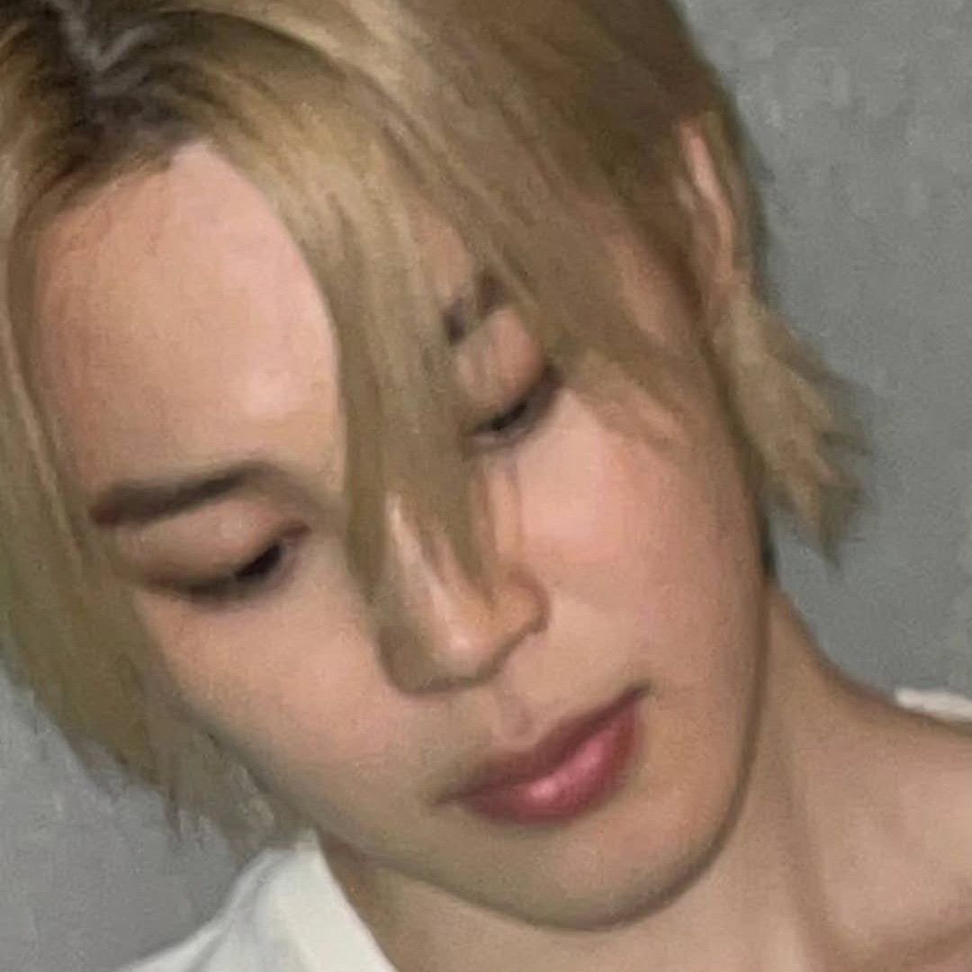 Foto aktivitas terbaru Jimin (BTS)
