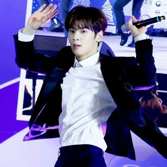 Recent activity shot of Eunwoo (ASTRO)