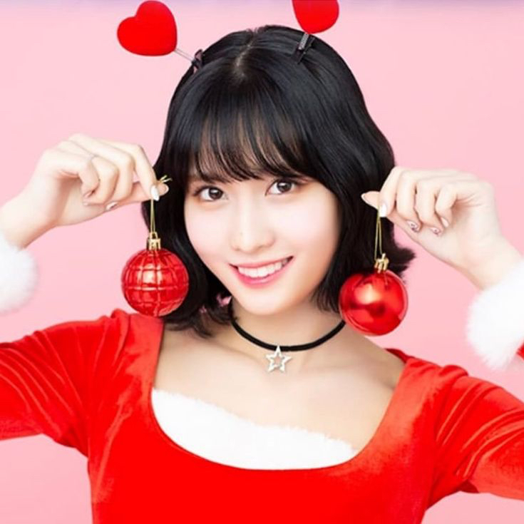 모모 (TWICE)의 최신 사진