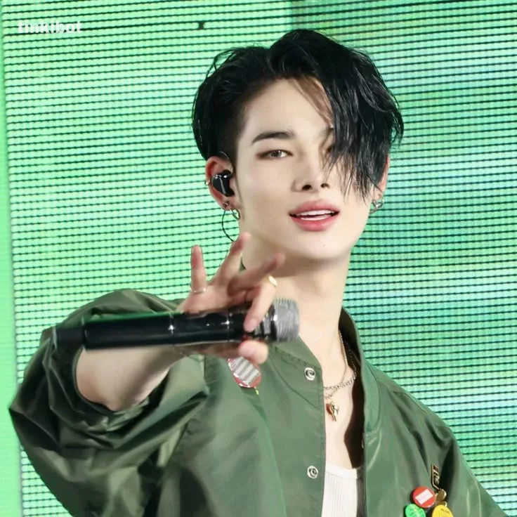 NI-KI (ENHYPEN)的最新照片