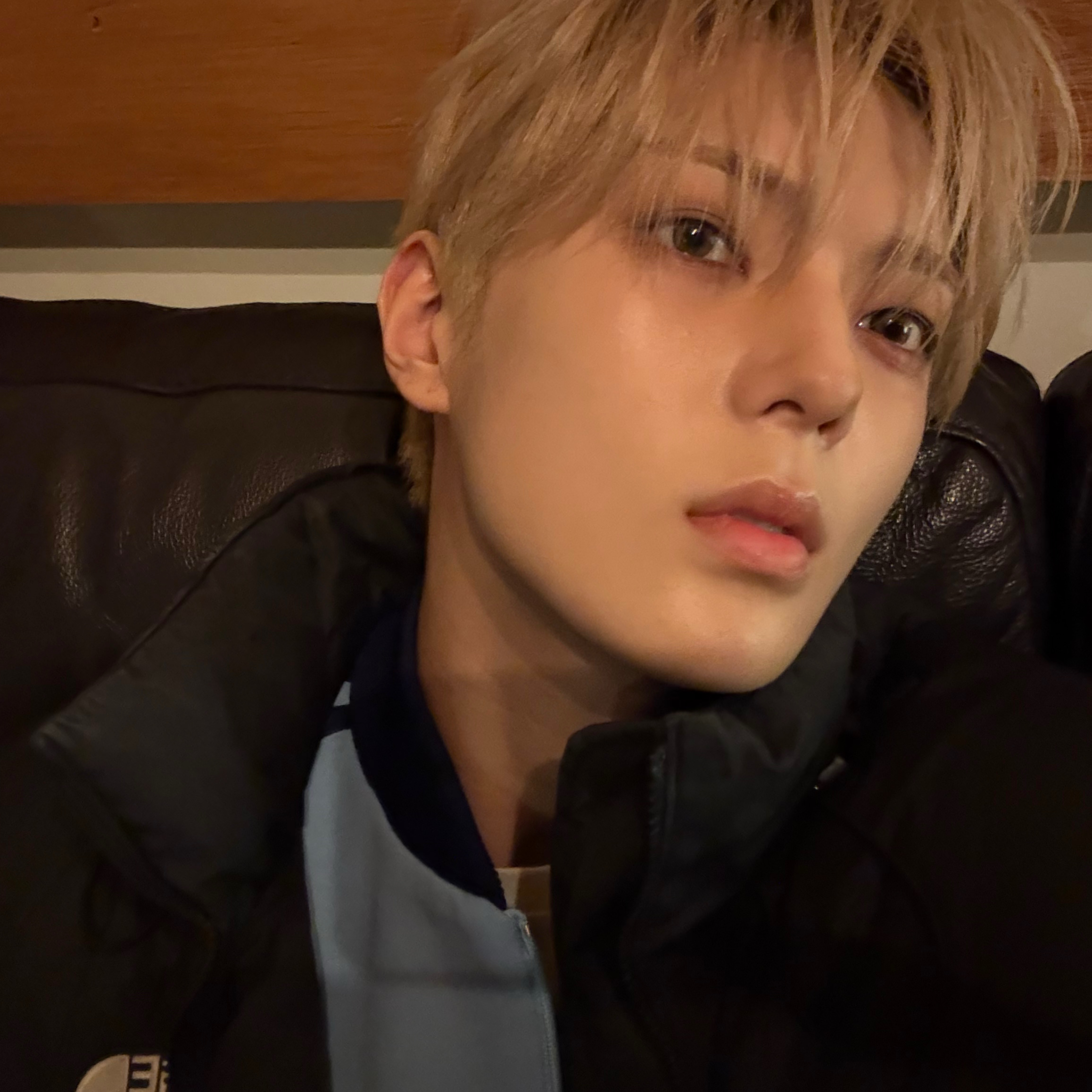 Behind-the-scenes cut of LEEJEONG (WHIB)