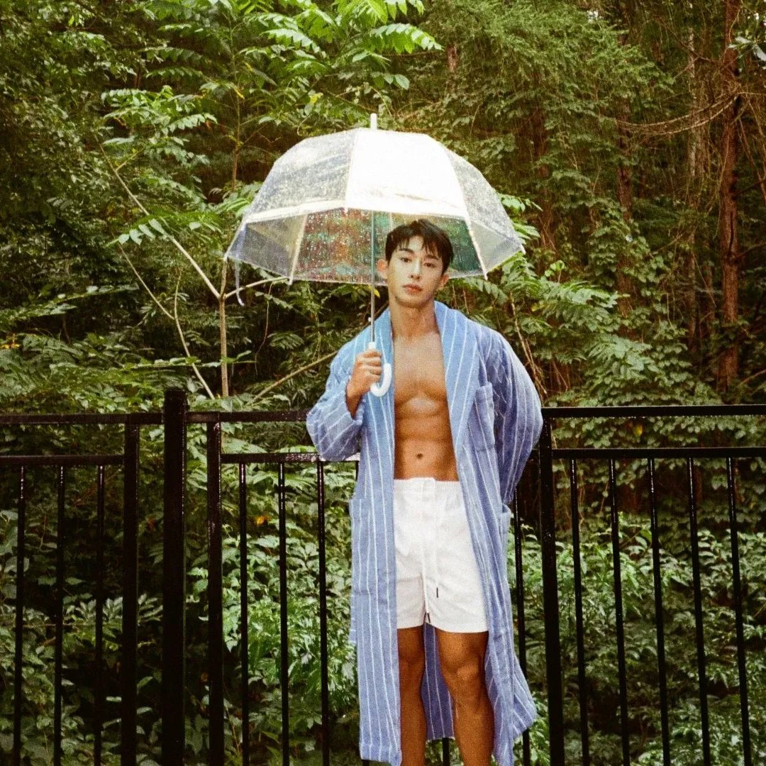 Recent activity shot of Wonho