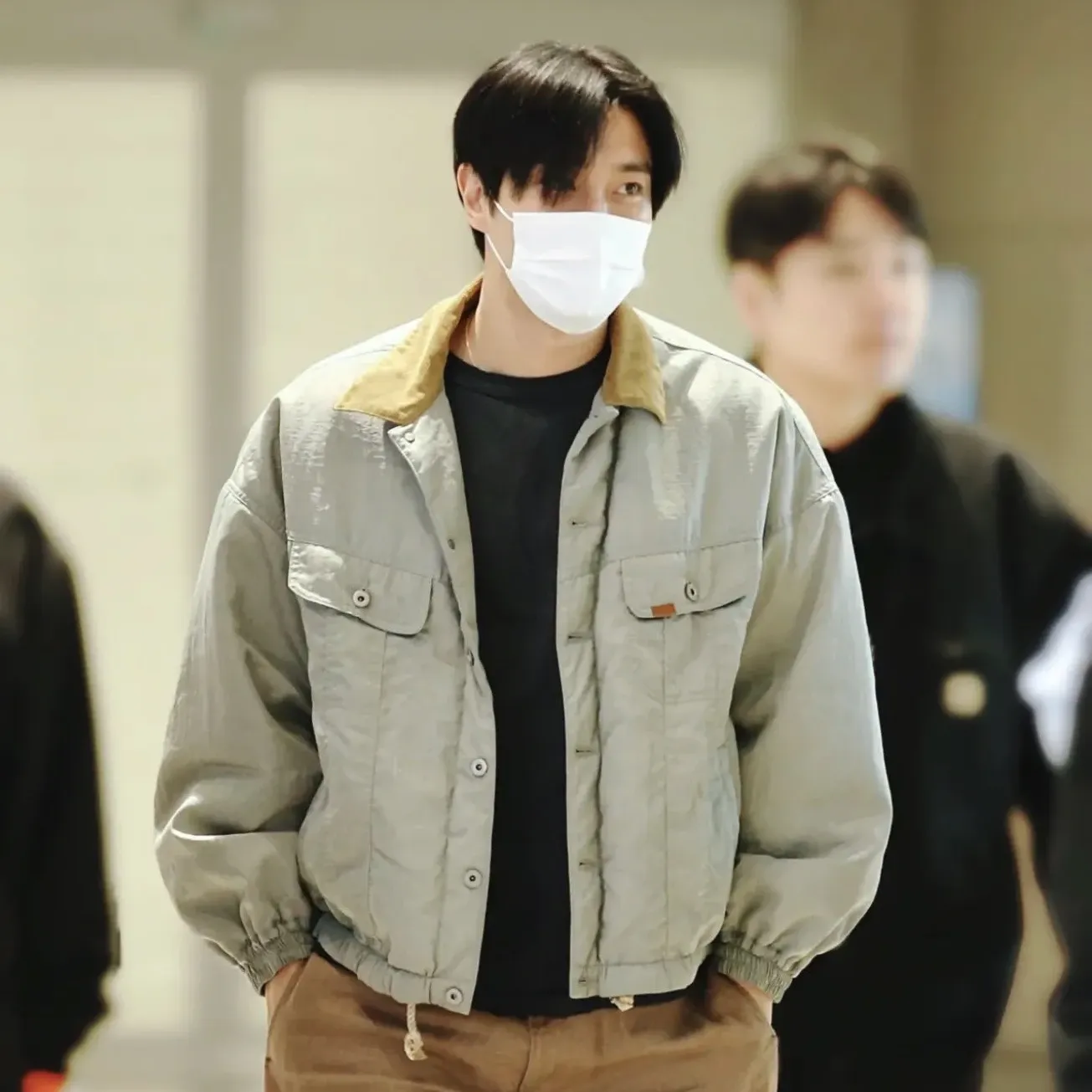 Recent activity shot of Siwon (Super Junior)