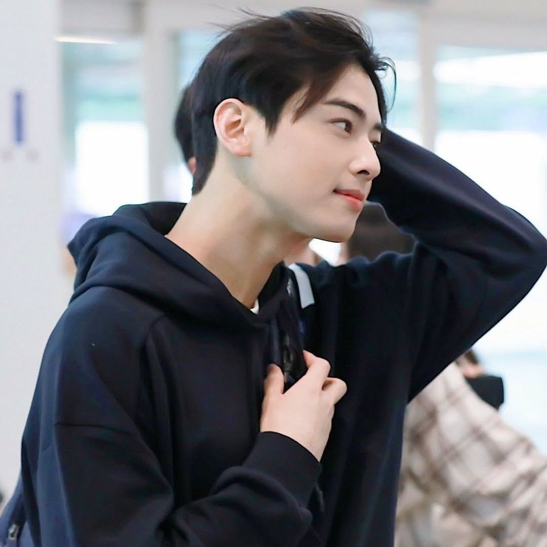 Behind-the-scenes cut of Eunwoo (ASTRO)