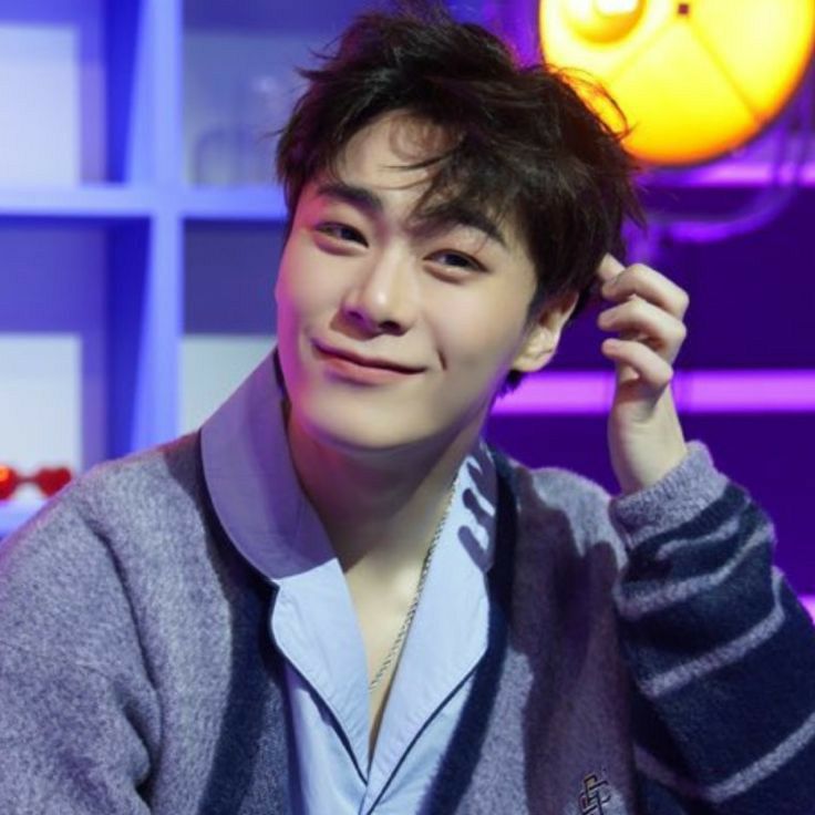 Recent activity shot of Moonbin (ASTRO)
