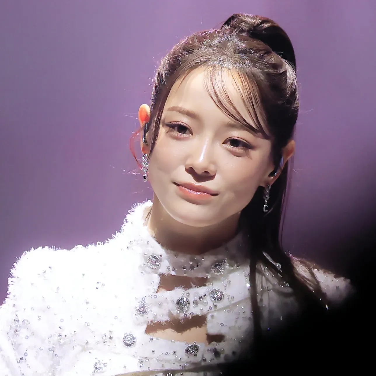 Behind-the-scenes cut of Sejeong (I.O.I)