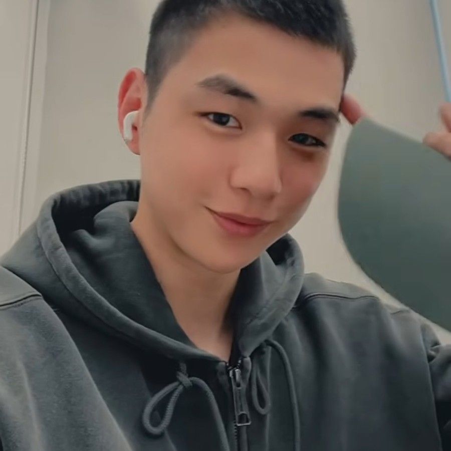 강다니엘 최근 활동샷