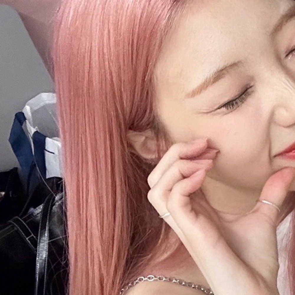 Latest photo of Loossemble