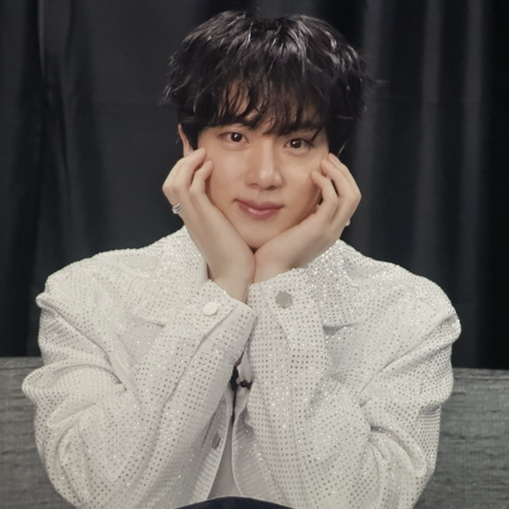 진 (방탄소년단)의 최신 사진