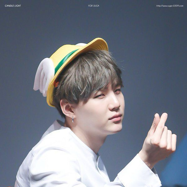 슈가 (방탄소년단)의 최신 사진