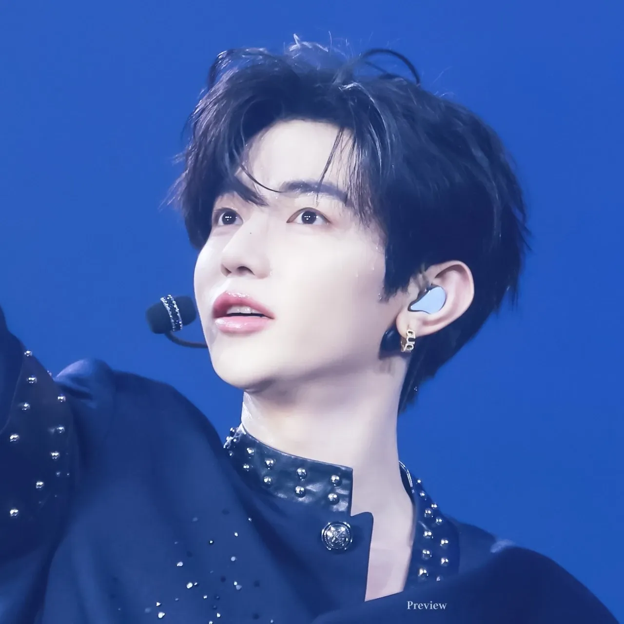 Behind-the-scenes cut of Zhang Hao