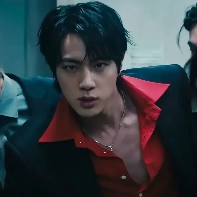 Momen yang diabadikan oleh penggemar Jin (BTS)