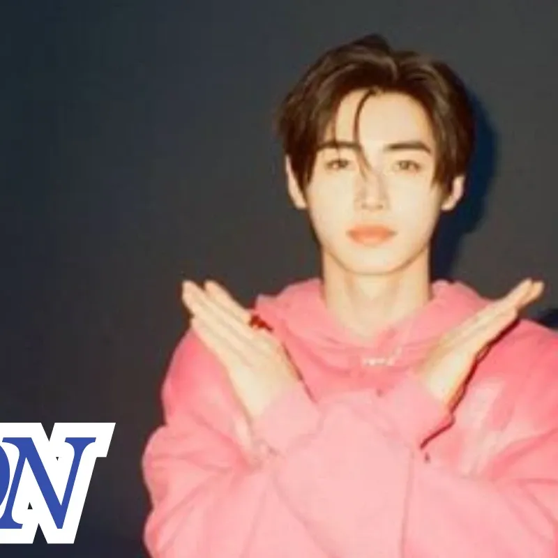 Foto terbaru Sunghoon (ENHYPEN)