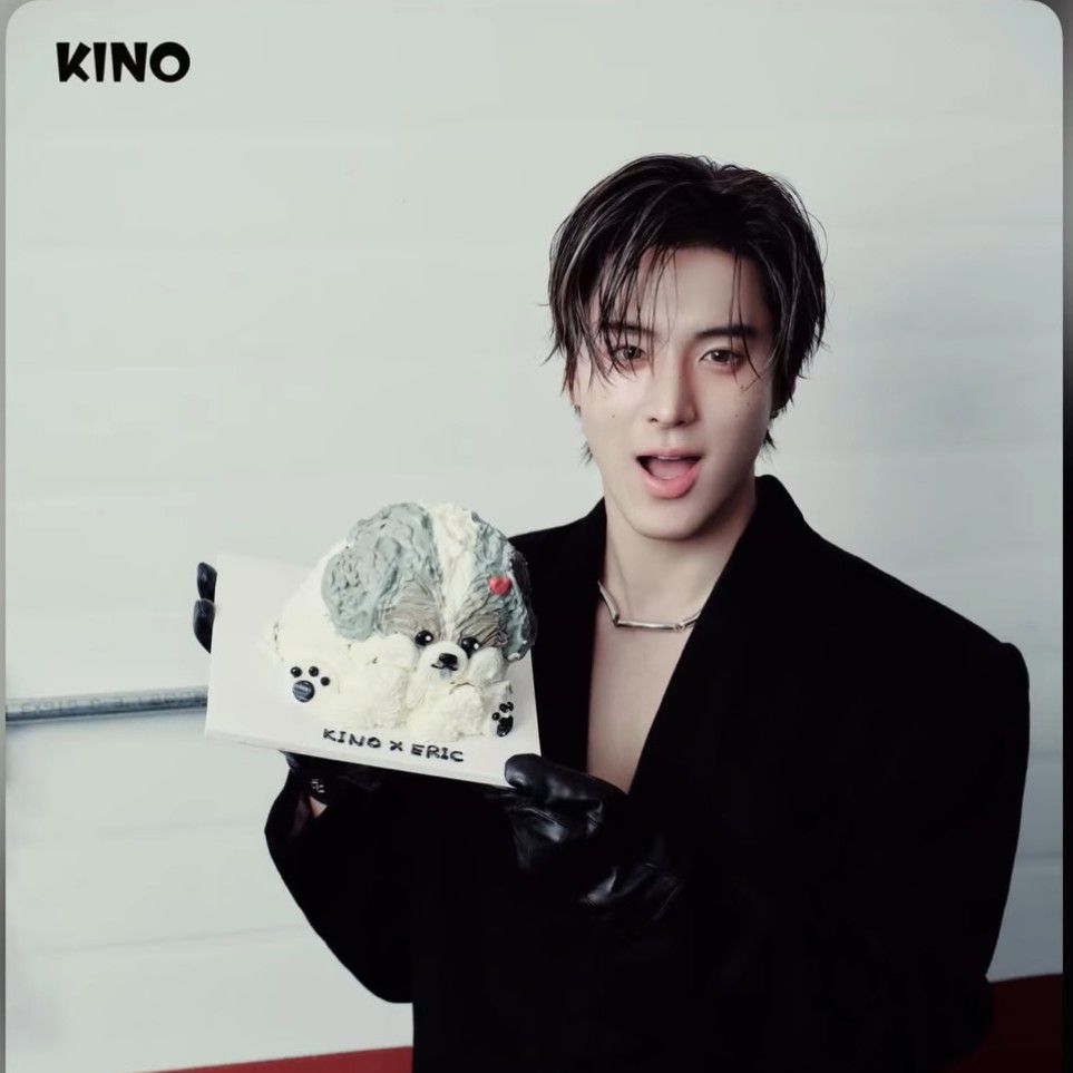 Behind-the-scenes cut of Eric (THE BOYZ)